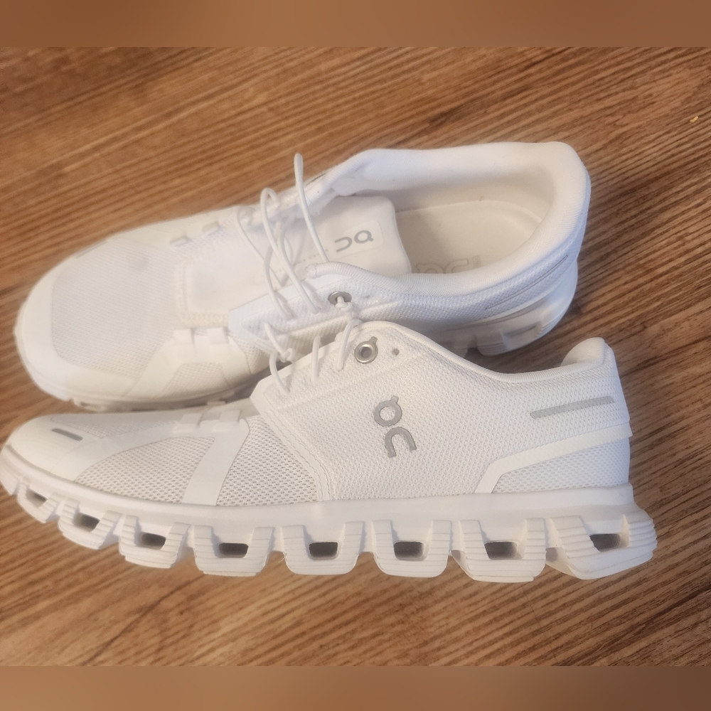 Size 9 Women's On Cloud 6 - Picture 9 of 9